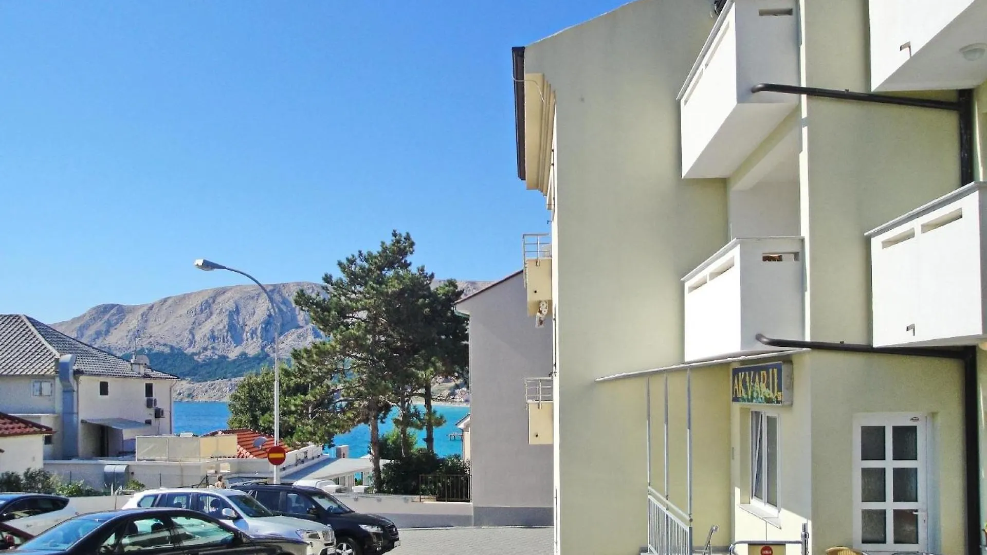 Modern Eingerichtete Apartment Fuer 4 Personen Ideal Fuer Famillien Mit Kinder Im Zentrum Von Baska