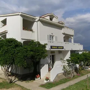  Apartment Aventura For Relaxing Holidays